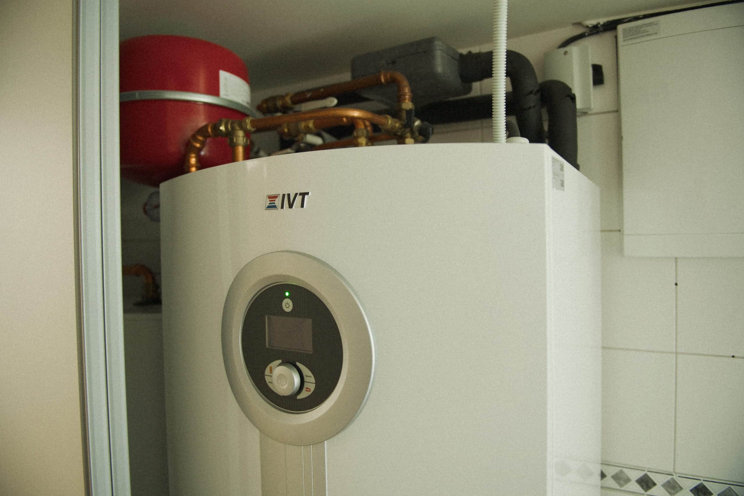 Värmepump installerad av Elvy i ett enskilt hus